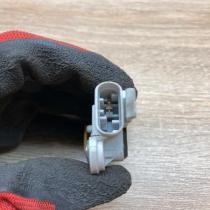 13123277   Airbag deployment crash/impact sensor Opel Vectra C