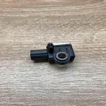 31334336   Airbag deployment crash/impact sensor Volvo XC60