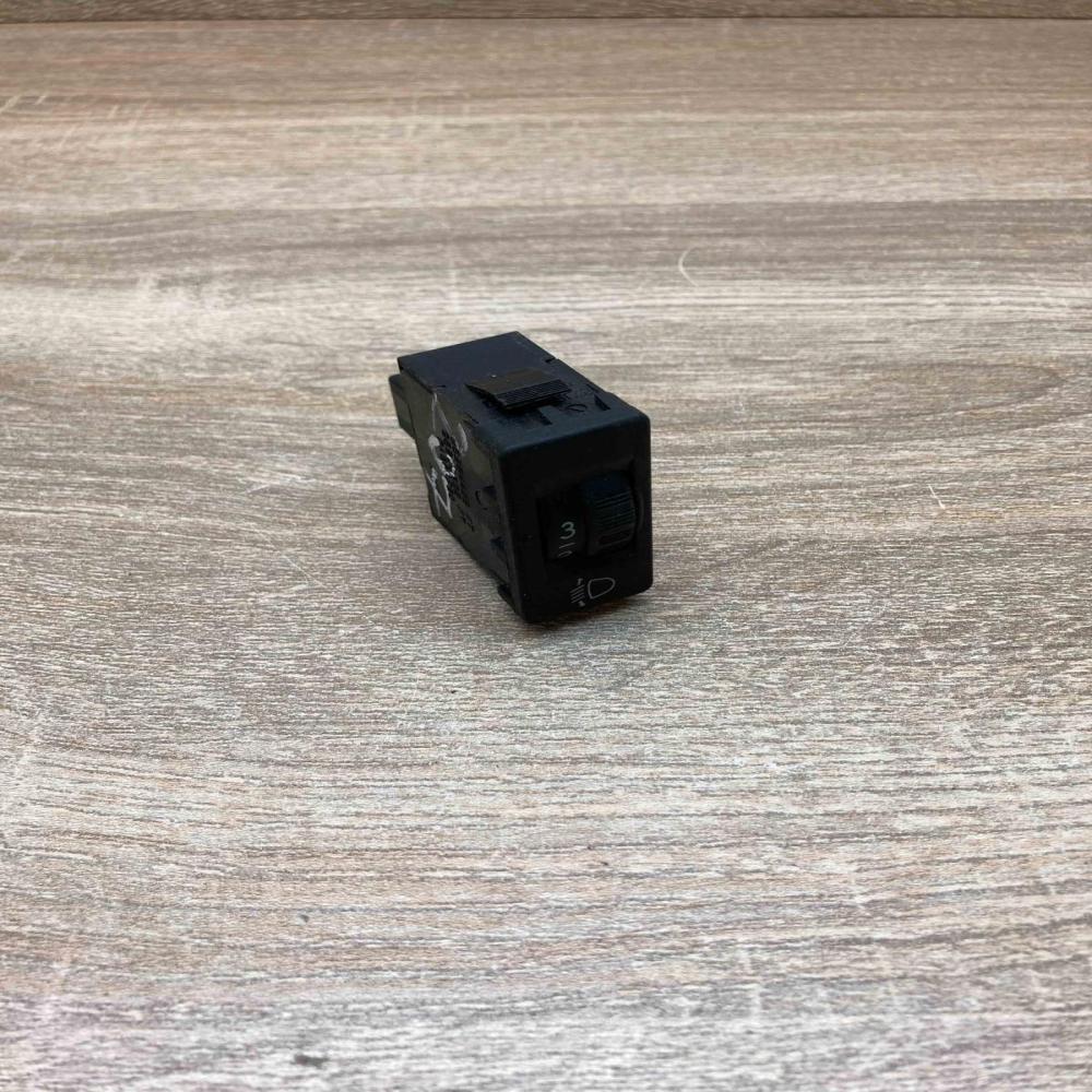 96384422XT   Headlight level height control switch Citroen C5