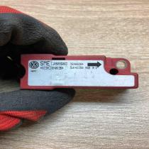1J0909606D 5WK42350  Airbag deployment crash/impact sensor Volkswagen Golf IV