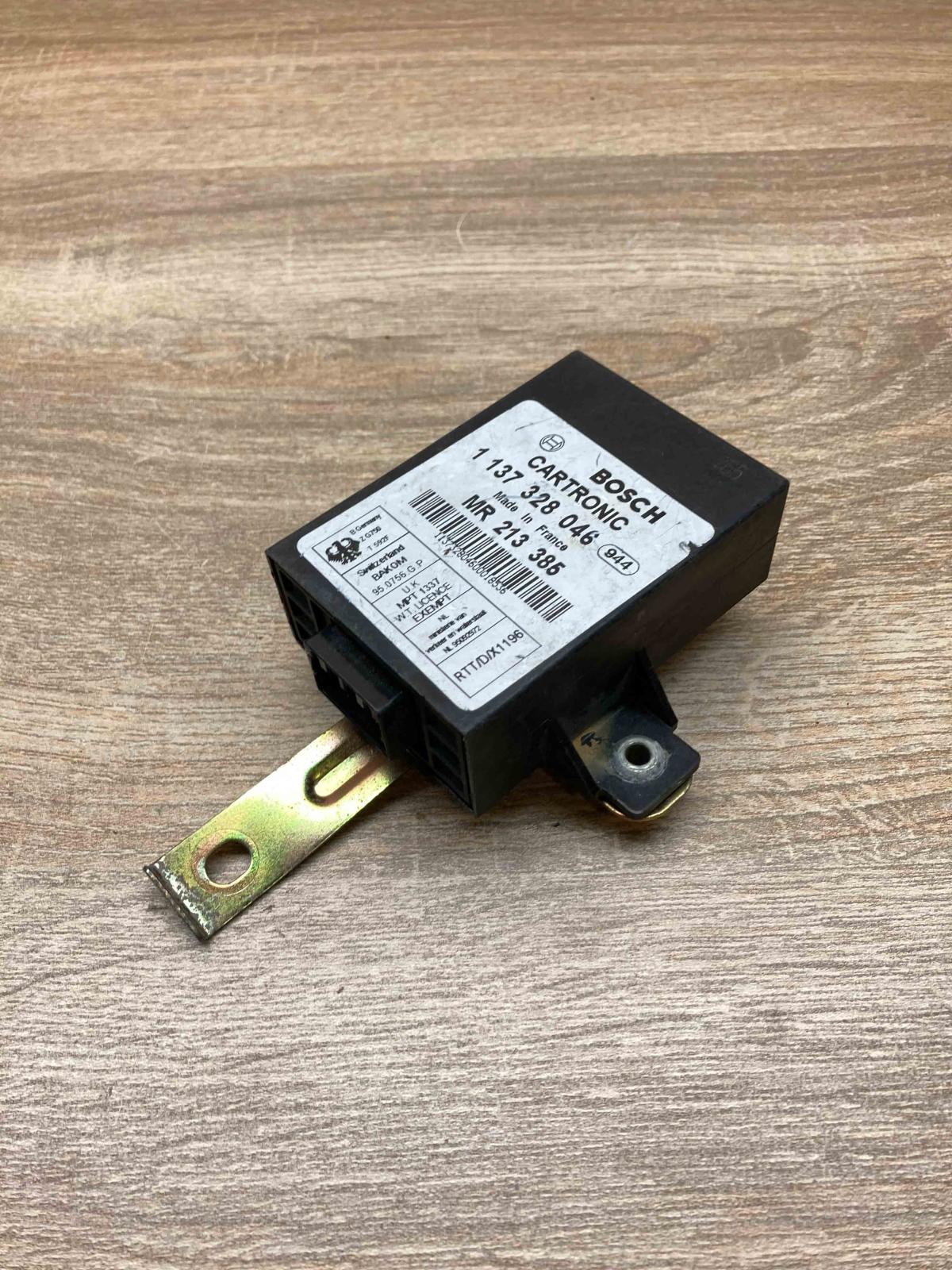 MR213385 1137328046  Other control units/modules Mitsubishi Carisma