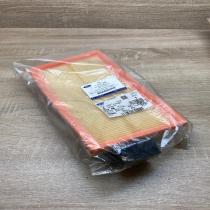 1072246   Air filter Ford Focus