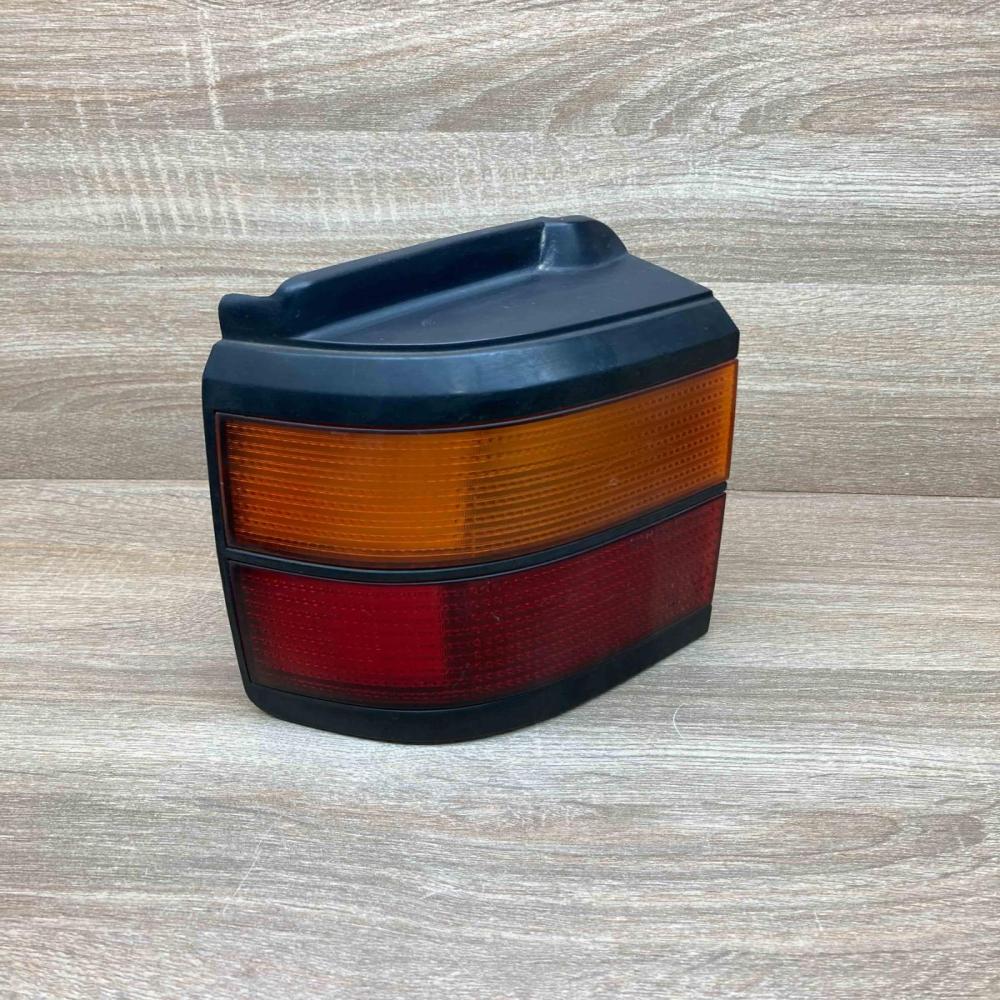 333945111 333945257 LH Rear/tail lights Volkswagen PASSAT B3