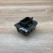 36057   Heater blower motor/fan resistor Peugeot 206