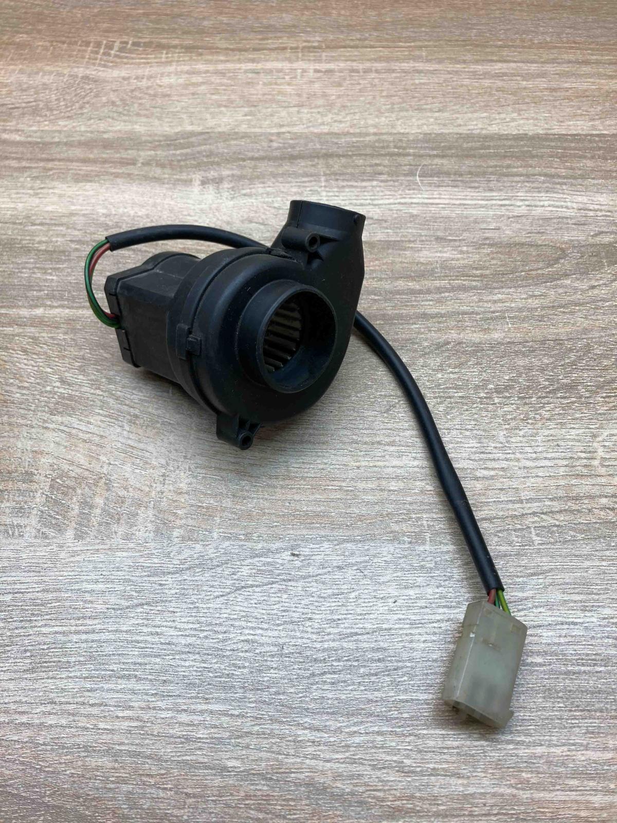 1745182 0130002831  Engine control unit/module fan BMW 5 E39