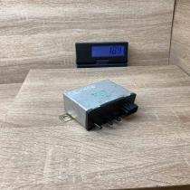 893919173   Torque split ecu control unit/module Audi 100 S4 C4