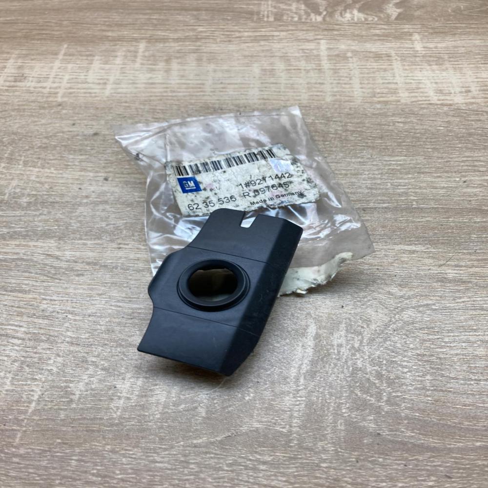 09268781 9271442 316778539 Rear parking sensor holder (PDC) Opel Zafira A