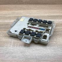 7140 1795 284B678002  Fuse module Renault Laguna I