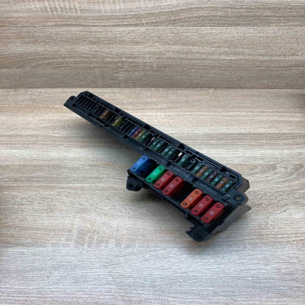 6957330 Used Used Fuse module BMW 5 E60 E61