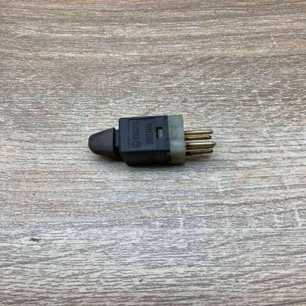 30823404 03830136  Wing mirror switch Volvo S40, V40