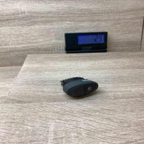 4329653   Windscreen/window heater switch Renault Scenic I
