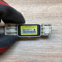 8651A010   Airbag deployment crash/impact sensor Mitsubishi Grandis