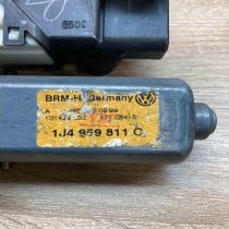 1J4959811C   Rear door window regulator motor Volkswagen Golf IV