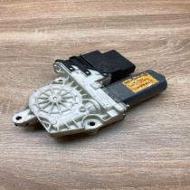 1J4959811C   Rear door window regulator motor Volkswagen Golf IV