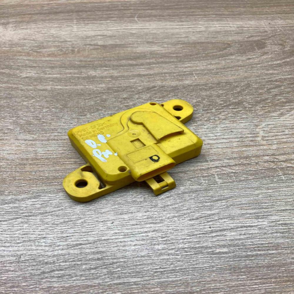 09133281 5WK42884 Used TR Airbag deployment crash/impact sensor Opel Astra G