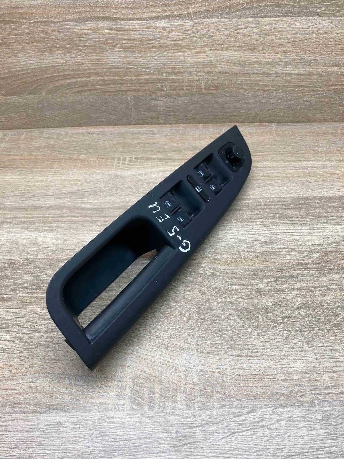 1K4959857 1K4868049B  Electric window control switch Volkswagen Golf V