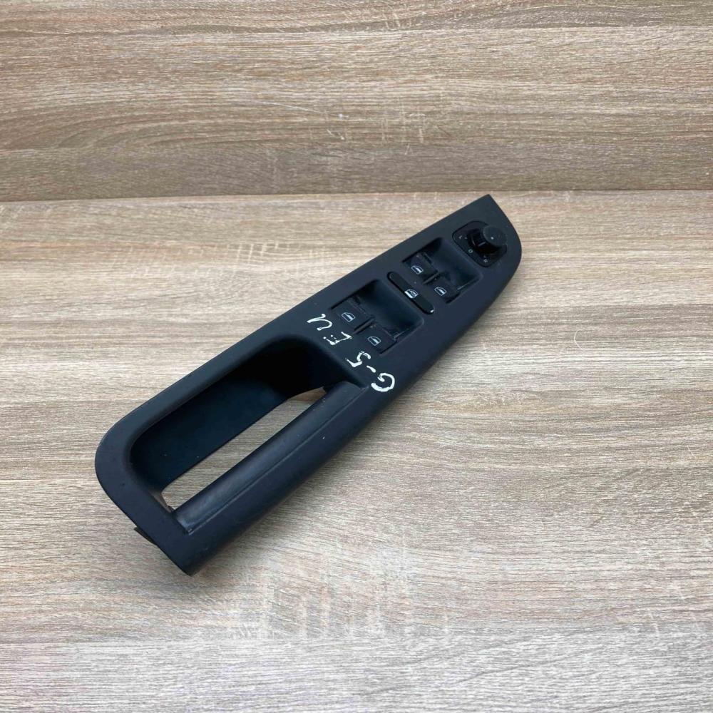 1K4959857 1K4868049B  Electric window control switch Volkswagen Golf V