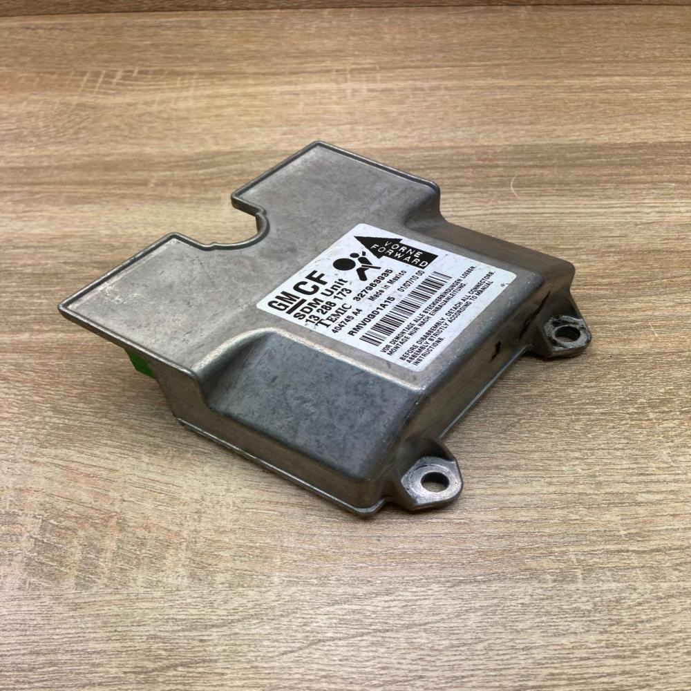 13288173  CF Airbag control unit/module Opel Zafira B