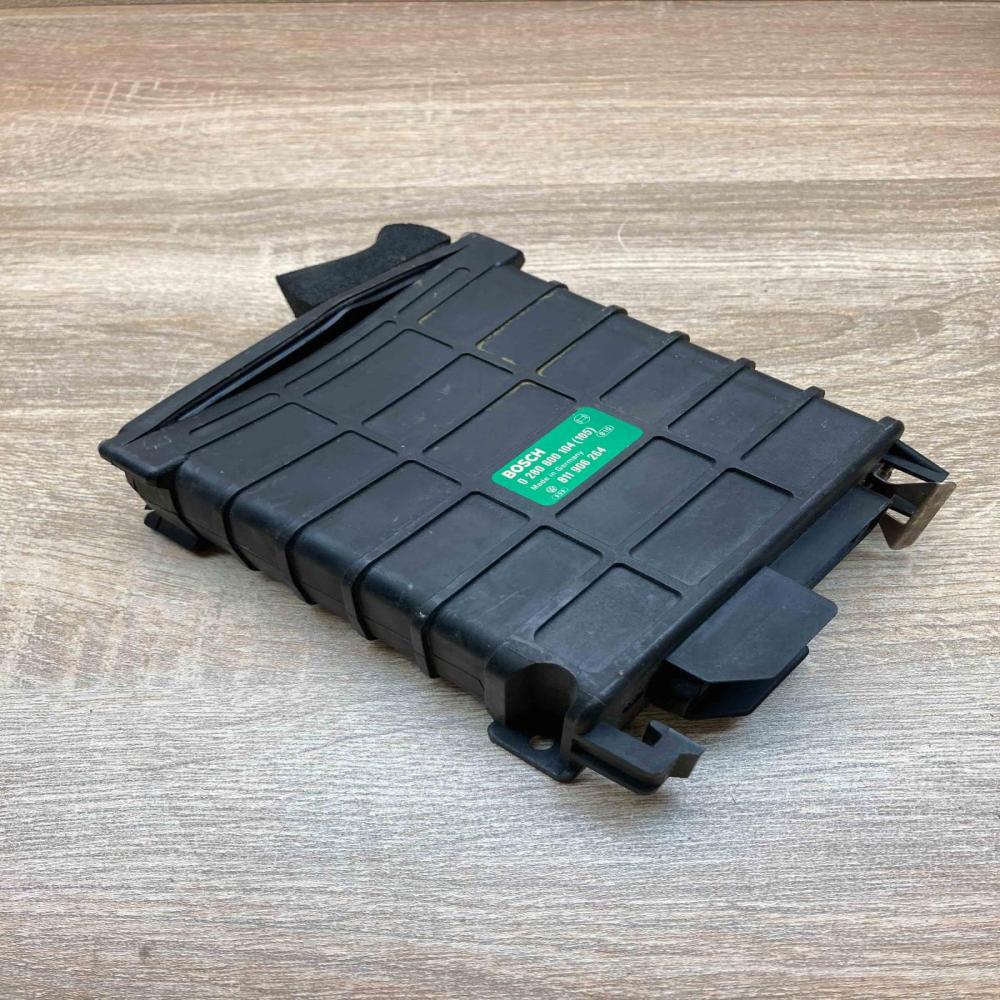 811906264 0280800104  Engine control unit/module ECU Audi 100 200 5000 C3