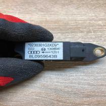 8L0959643B   Airbag deployment crash/impact sensor Audi A3 S3 8L