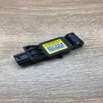 8651A015   Airbag deployment crash/impact sensor Mitsubishi Grandis