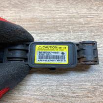MR587493   Airbag deployment crash/impact sensor Mitsubishi Endeavor