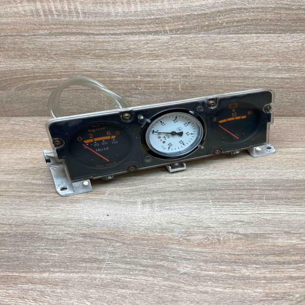 MB521132   Speedometer (instrument cluster) Mitsubishi Pajero