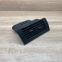 8391182   Rear air vent grill BMW 5 E39
