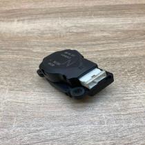 41047324 38236  Air flap motor/actuator Opel Zafira B