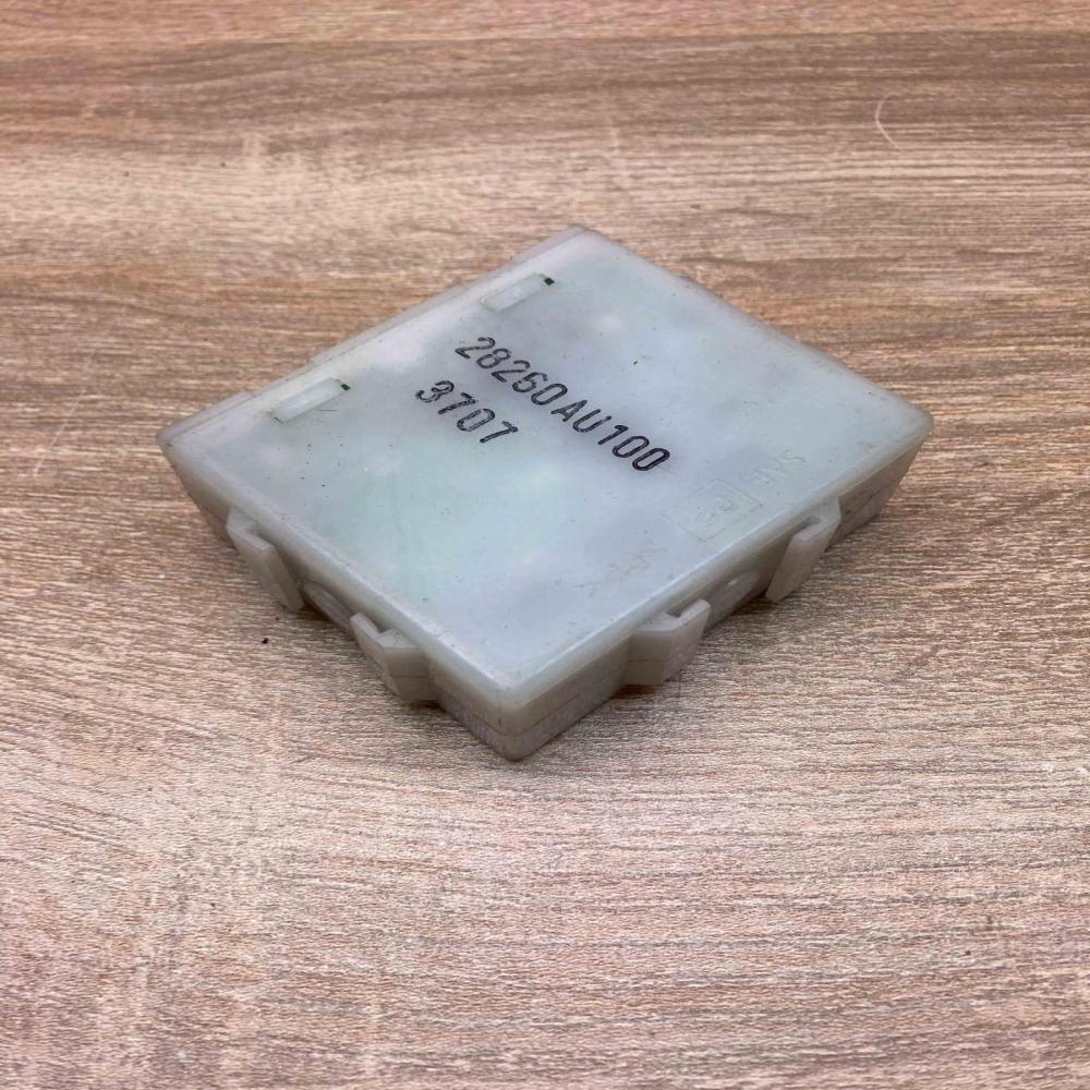 28260AU100   Other relay Nissan Primera