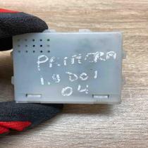 28260AU100   Other relay Nissan Primera