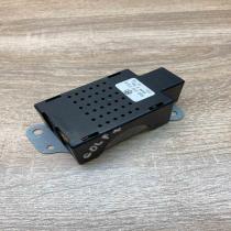 5M0035570B   Aerial antenna amplifier Volkswagen Golf VI