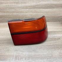1H5945112B   Rear/tail lights Volkswagen Vento