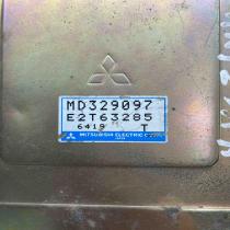 MD329097 E2T63285  Engine control unit/module ECU Mitsubishi Carisma