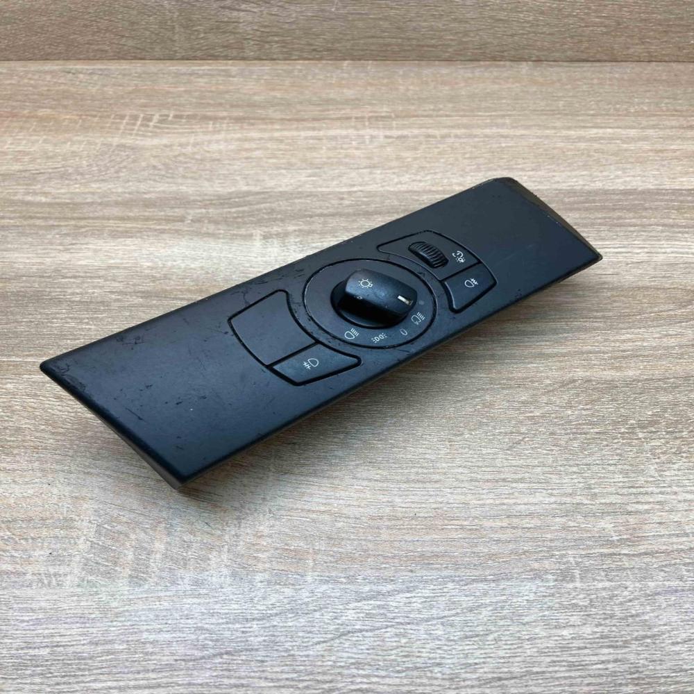 6953735 Used  Light switch BMW 5 E60 E61