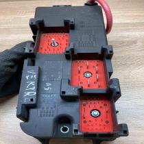 13144711 519068027 US Fuse module Opel Signum