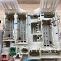 82730 47290 Used  Fuse module Toyota Prius (XW20)