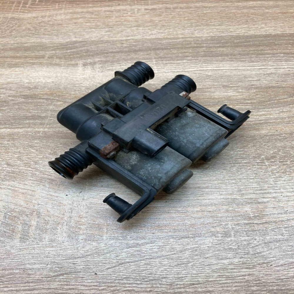 8374995 1147412137  Coolant heater control valve BMW 5 E39