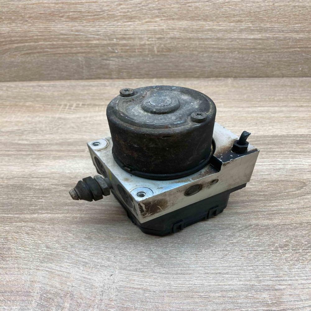 CB01437AZ   ABS Pump Mazda Premacy