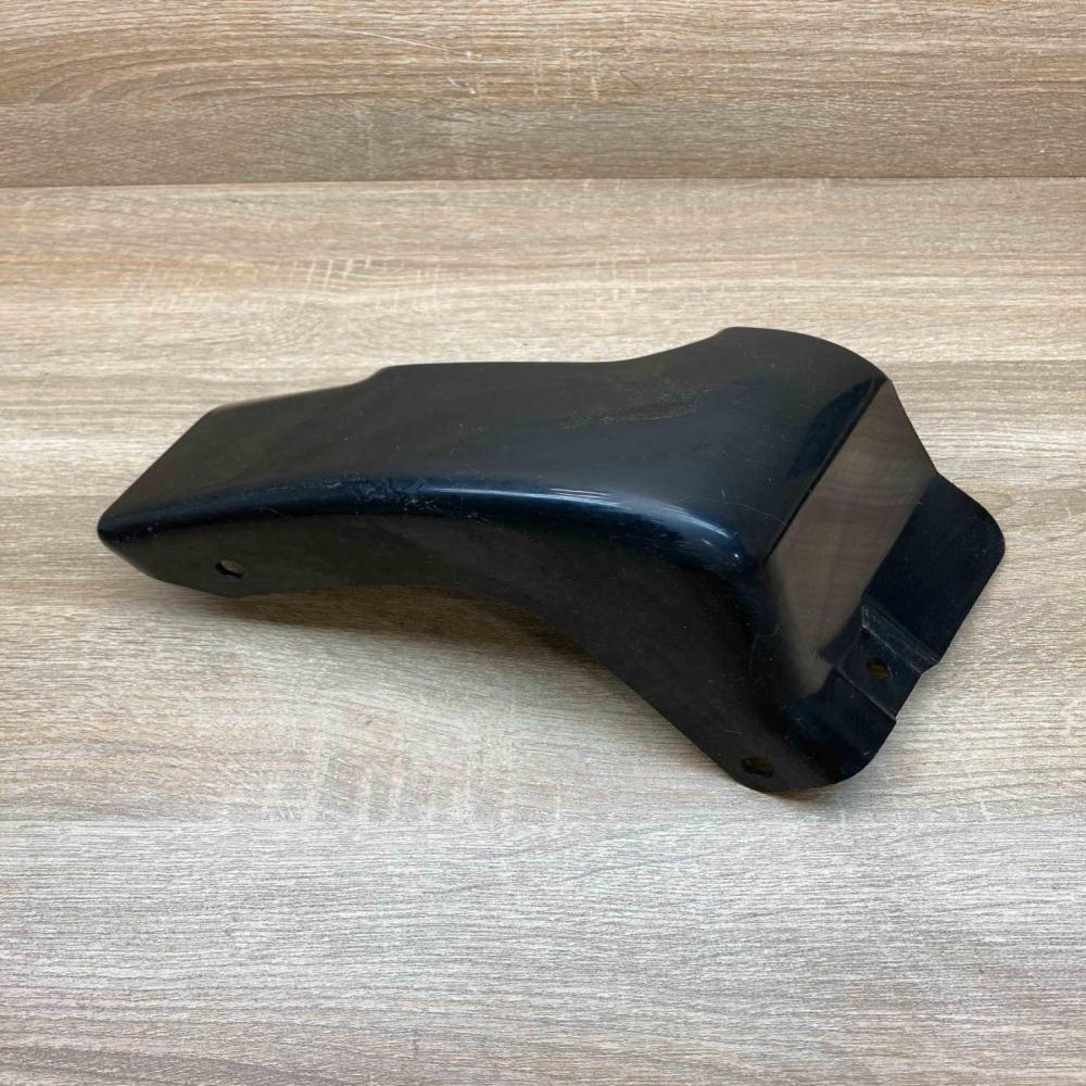MN159561  Black Fender end trim Mitsubishi Eclipse