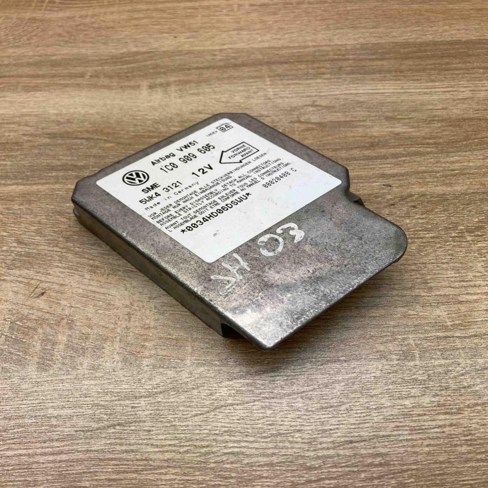 1C0909605 5WK43121  Airbag control unit/module Skoda Fabia Mk1 (6Y)