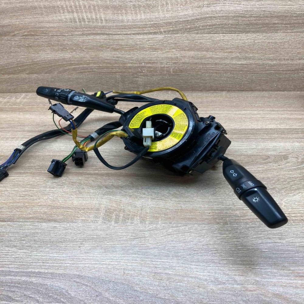 44331A   Wiper turn signal indicator stalk/switch Hyundai Sonata