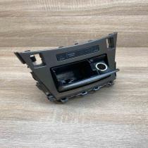 8395005010   Car ashtray Toyota Avensis T270