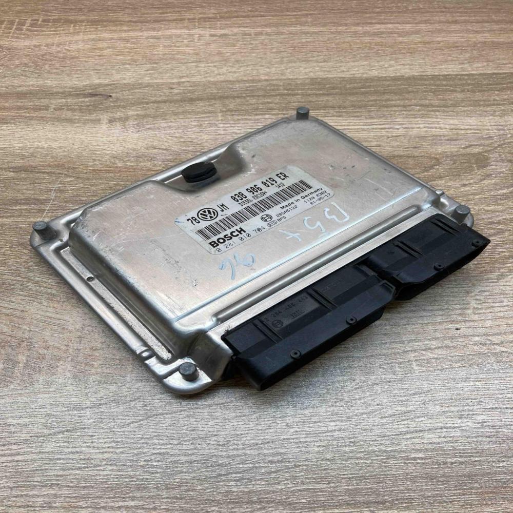 038906019ER 0281010764  Engine control unit/module ECU Volkswagen PASSAT B5.5