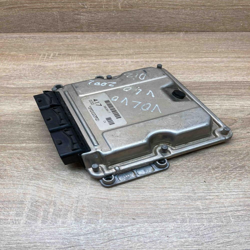 30630417 8200065994  Engine control unit/module ECU Volvo S40, V40