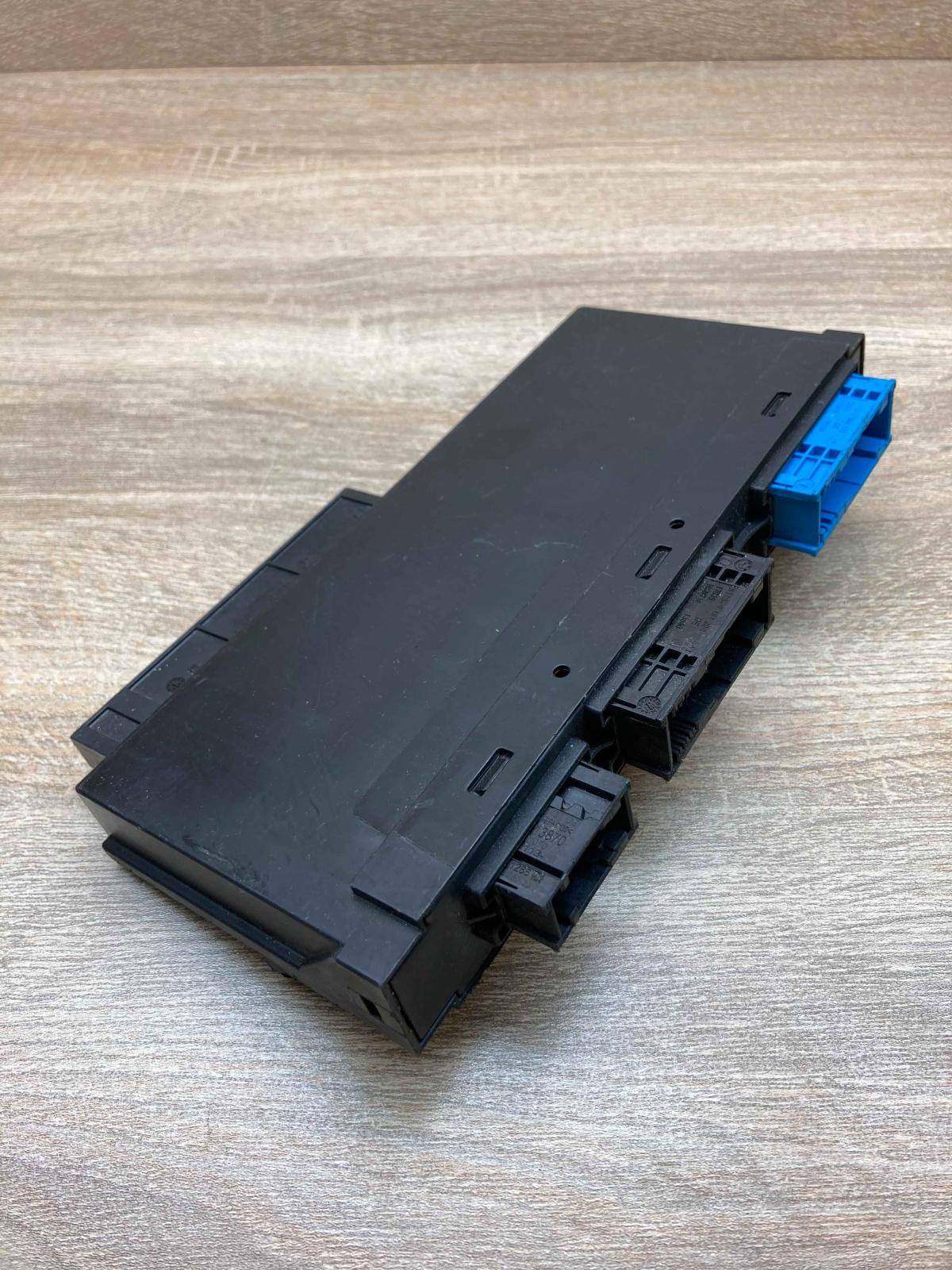 9244393 106818 10  Central body control module BMW 5 F10 F11