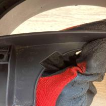 1484011077   Steering wheel column trim Citroen C8