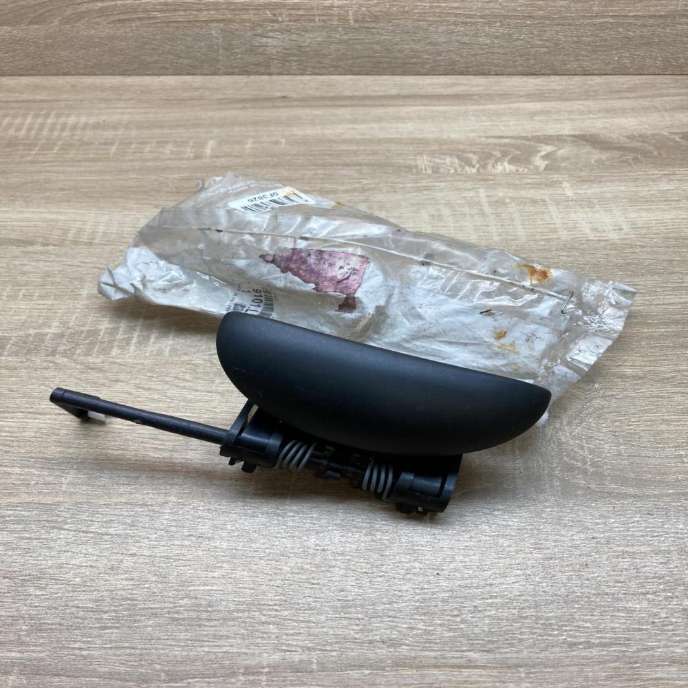 9101L2   Front door exterior handle Peugeot 206