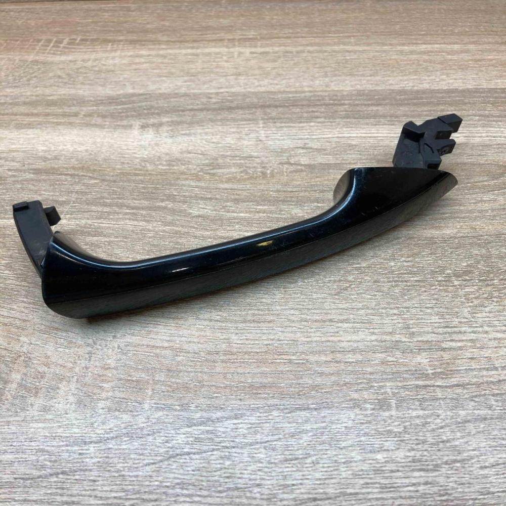 A2047600270   Front door exterior handle Mercedes-Benz C W204