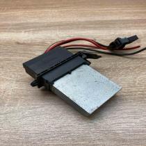 73418412  With Plug Heater blower motor/fan resistor Peugeot 406